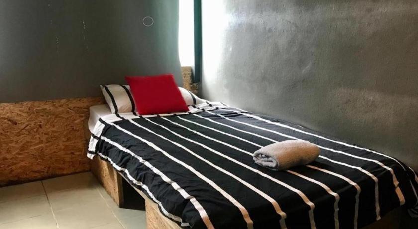 Koptel Budget Hotel Kuching Exterior foto